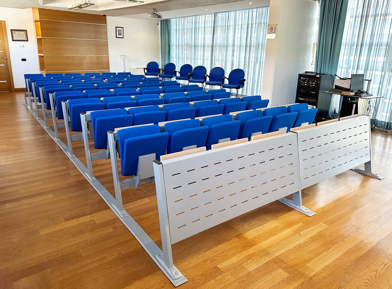 Sistema di sedute per università Master 500L di LCF - Aula didattica Università Roma Tre