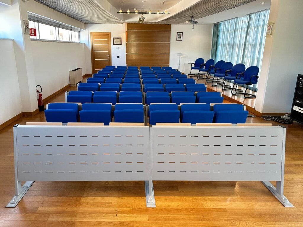 Sistema modulare banco studio per università Master 500L di LCF - Aula didattica Università Roma Tre
