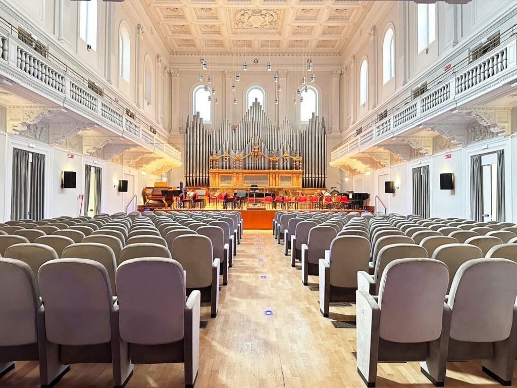 Conservatorio Santa Cecilia, progettazione con poltrona K905X di LCF